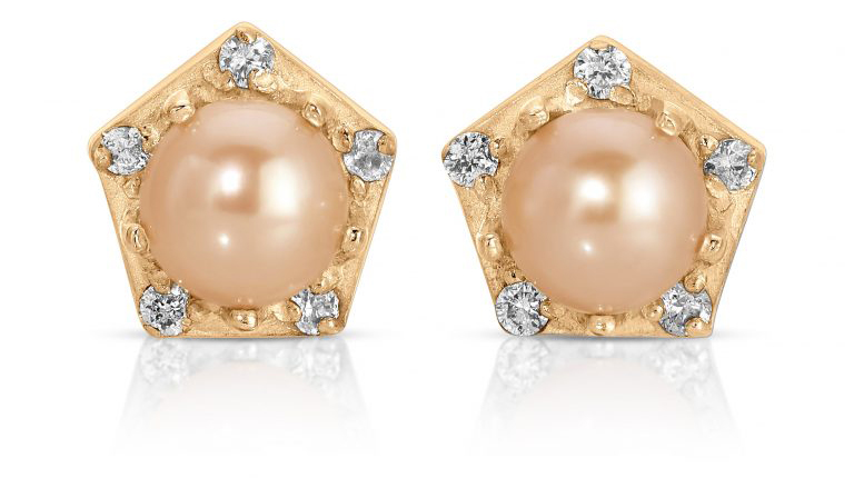 Pearl Pentagon diamond Stud Earrings in golf from the wandering jewel